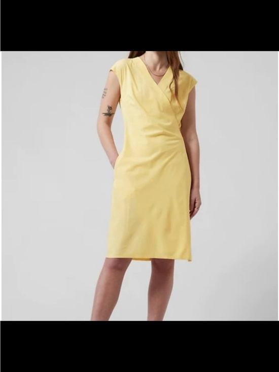 Athleta Dresses & Skirts - Athleta Lemon Yellow V-Neck wrap Midi Dress size 3X